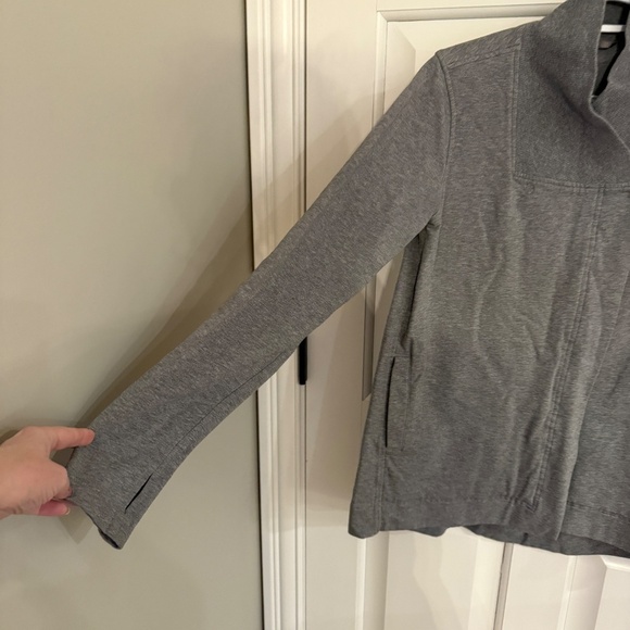 Lululemon Grey Wrap Snap Belle Sweatshirt Jacket 41998 - Picture 7 of 14
